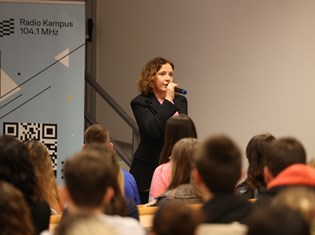 2025-12-05 19-10-46.jpeg